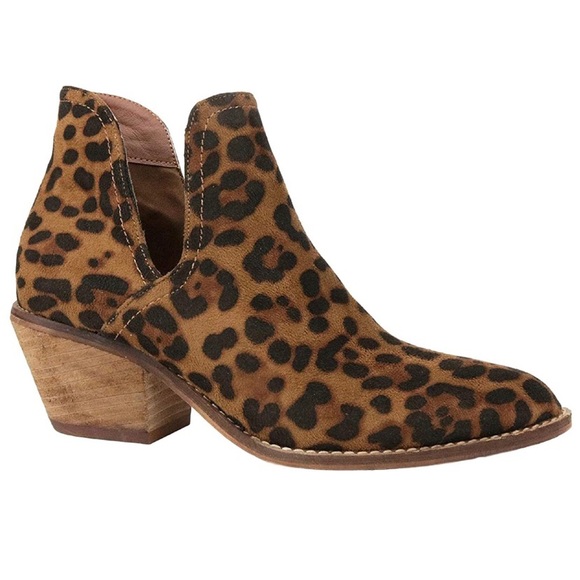 UniLady Shoes - Leopard Print Cut Booties